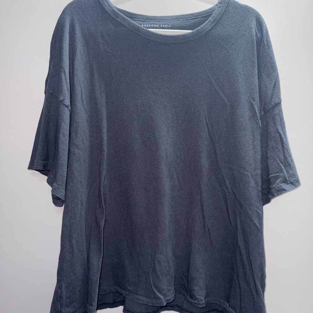 American Eagle women's crewneck top